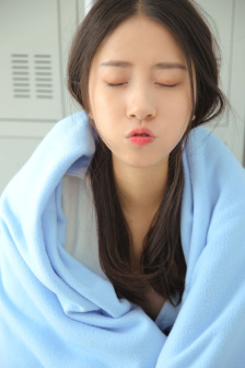 春光乍泄小说