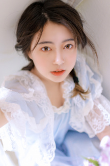 黑皮辣妹